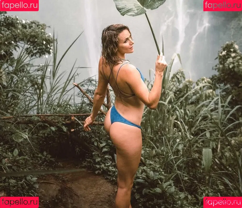 Shantel VanSanten / therealshantel Onlyfans Photo Gallery 