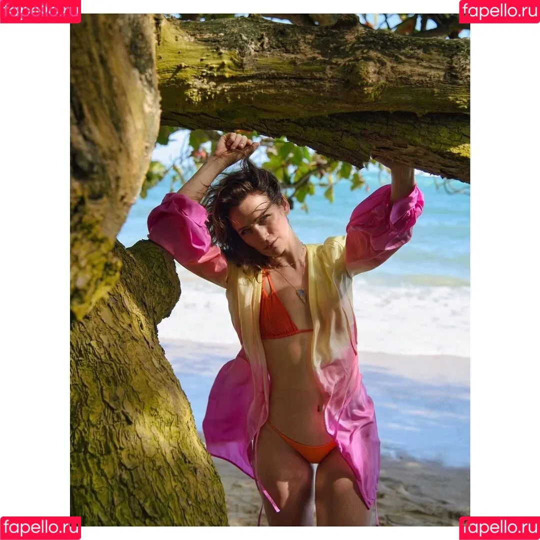 Shantel VanSanten / therealshantel Onlyfans Photo Gallery 