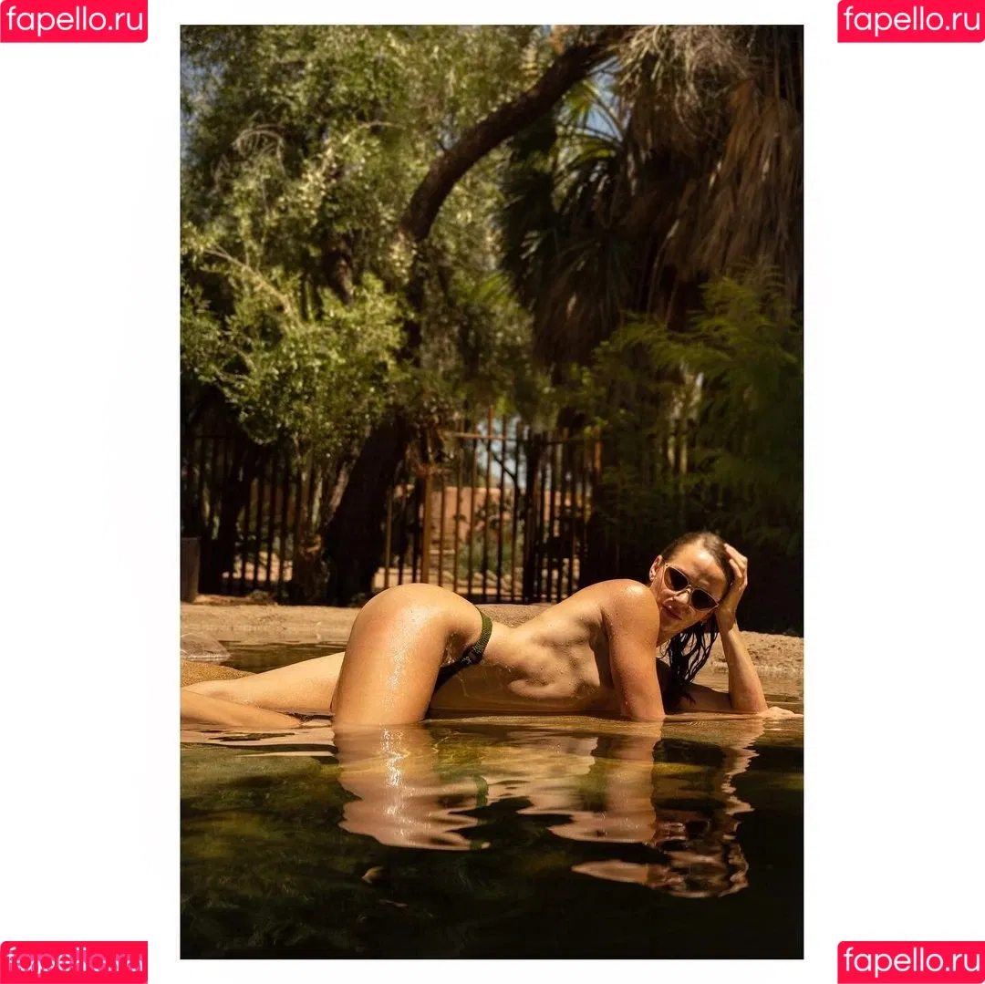 Shantel VanSanten / therealshantel Onlyfans Photo Gallery 