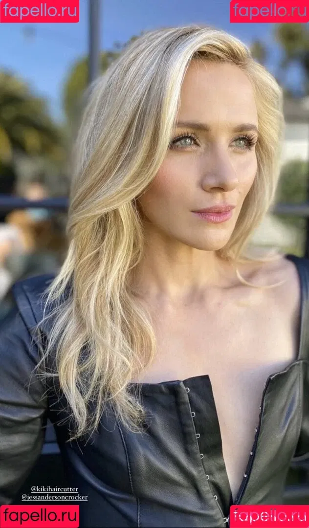 Shantel VanSanten / therealshantel Onlyfans Photo Gallery 