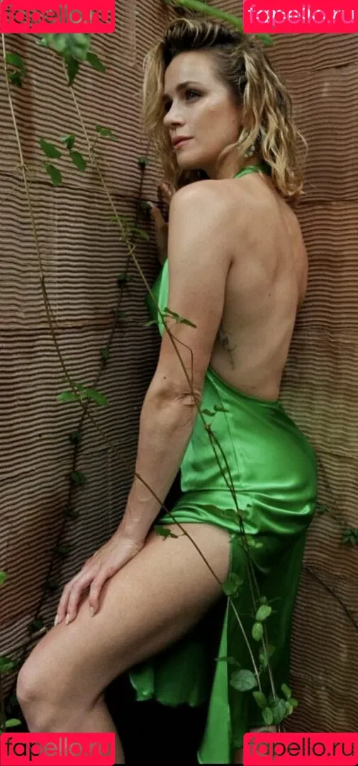 Shantel VanSanten / therealshantel Onlyfans Photo Gallery 