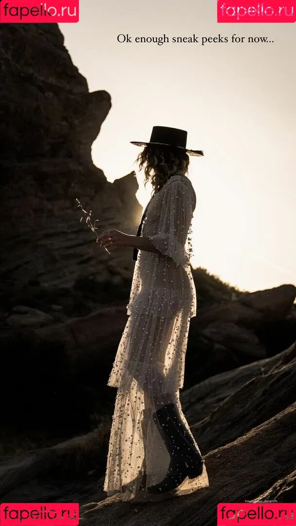 Shantel VanSanten / therealshantel Onlyfans Photo Gallery 