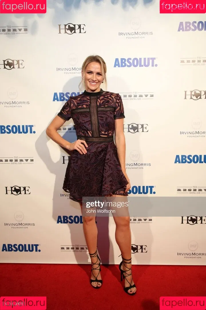 Shantel VanSanten / therealshantel Onlyfans Photo Gallery 
