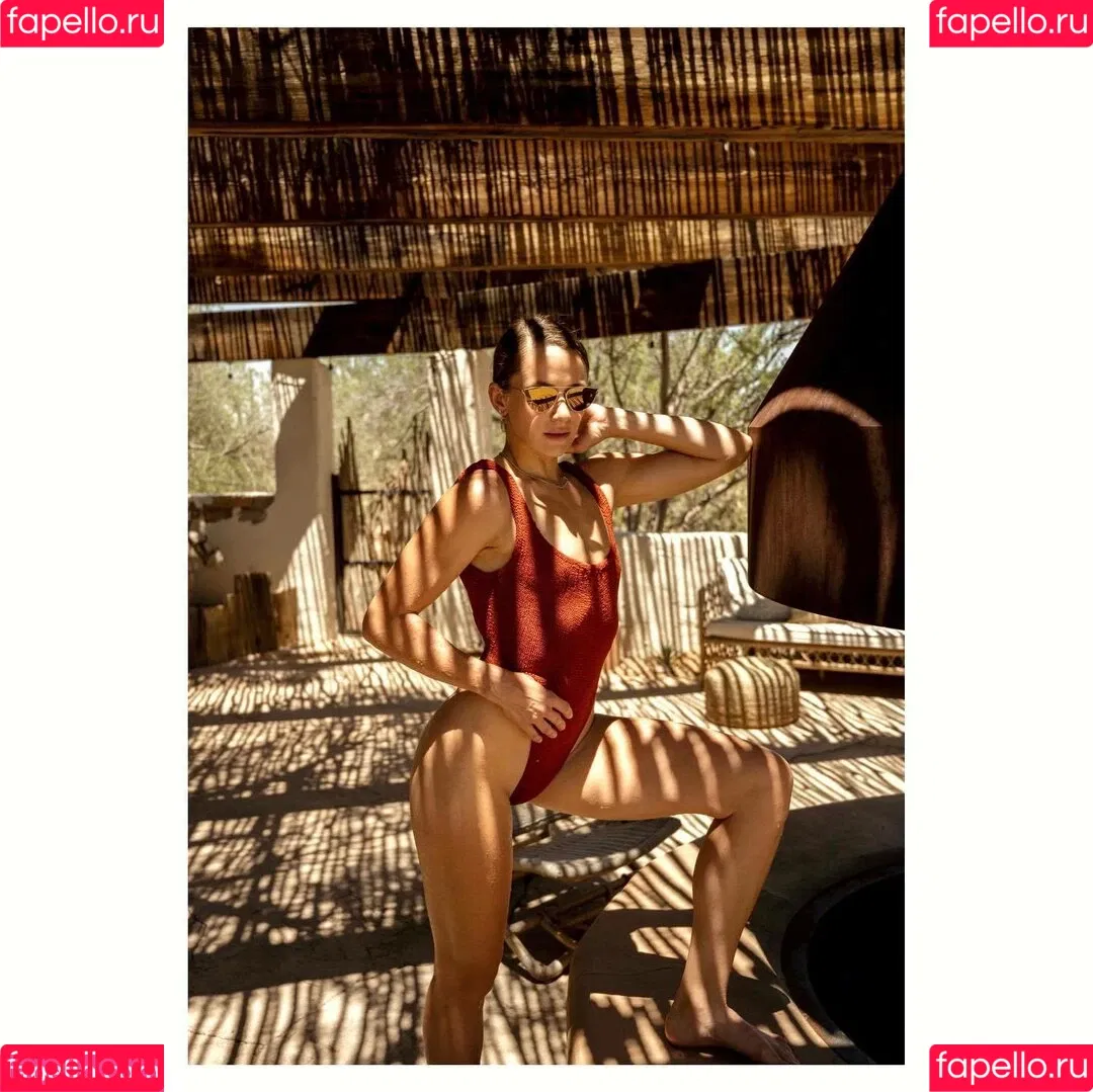 Shantel VanSanten / therealshantel Onlyfans Photo Gallery 