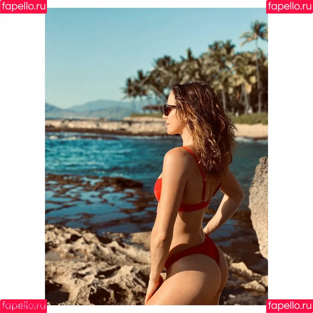 Shantel VanSanten / therealshantel Onlyfans Photo Gallery 