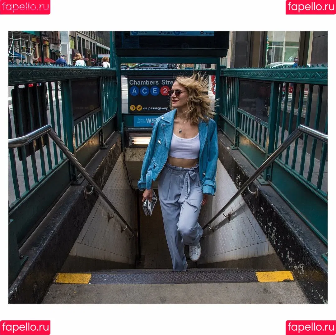 Shantel VanSanten / therealshantel Onlyfans Photo Gallery 