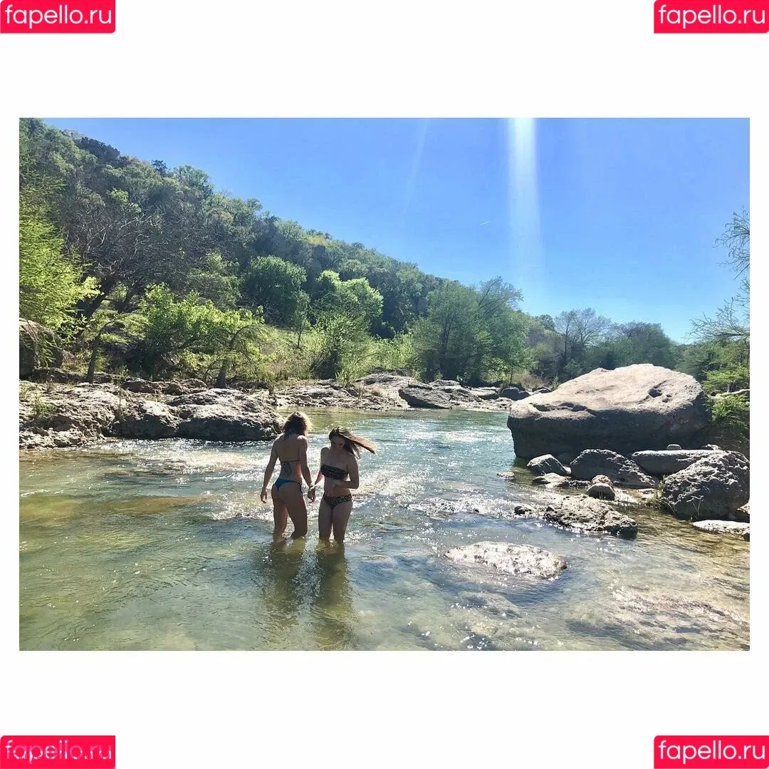 Shantel VanSanten / therealshantel Onlyfans Photo Gallery 