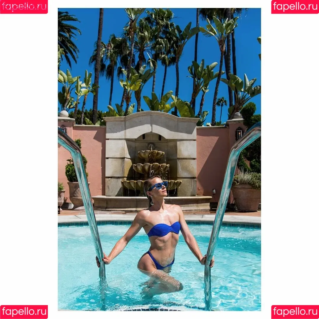 Shantel VanSanten / therealshantel Onlyfans Photo Gallery 