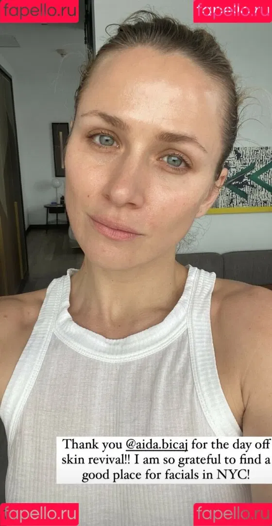 Shantel VanSanten / therealshantel Onlyfans Photo Gallery 
