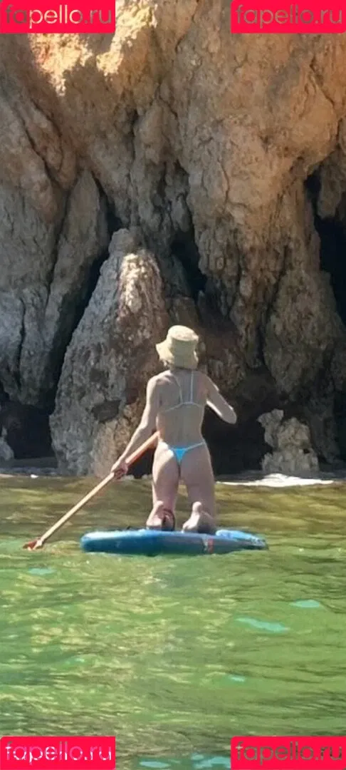 Shantel VanSanten / therealshantel Onlyfans Photo Gallery 