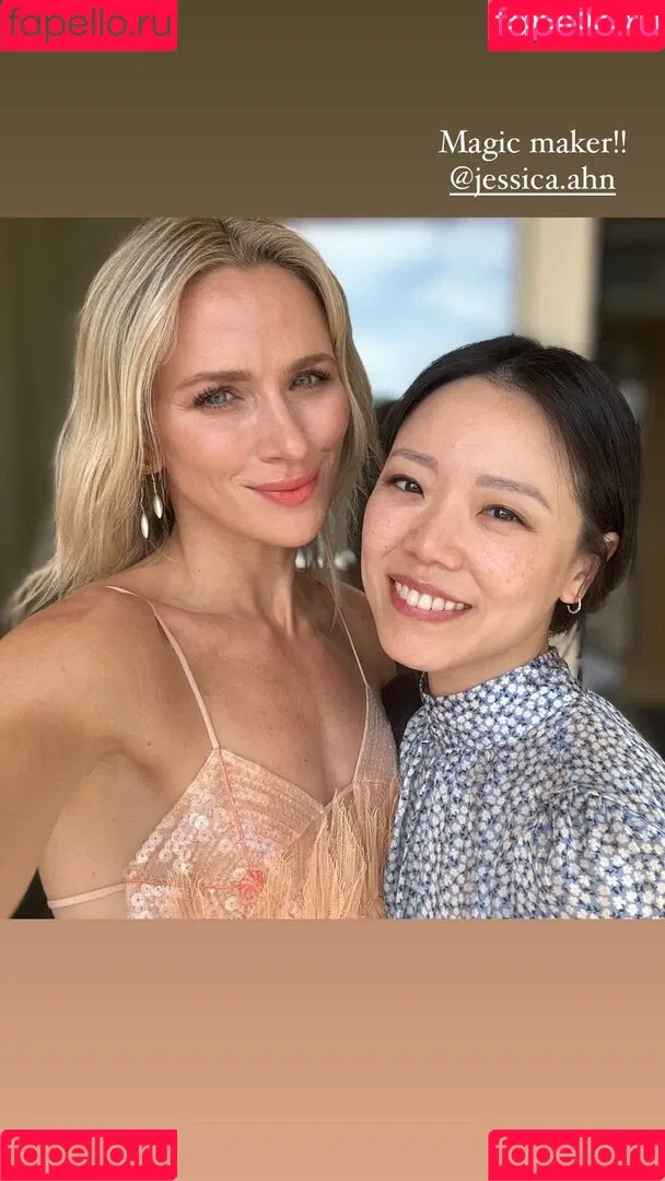 Shantel VanSanten / therealshantel Onlyfans Photo Gallery 