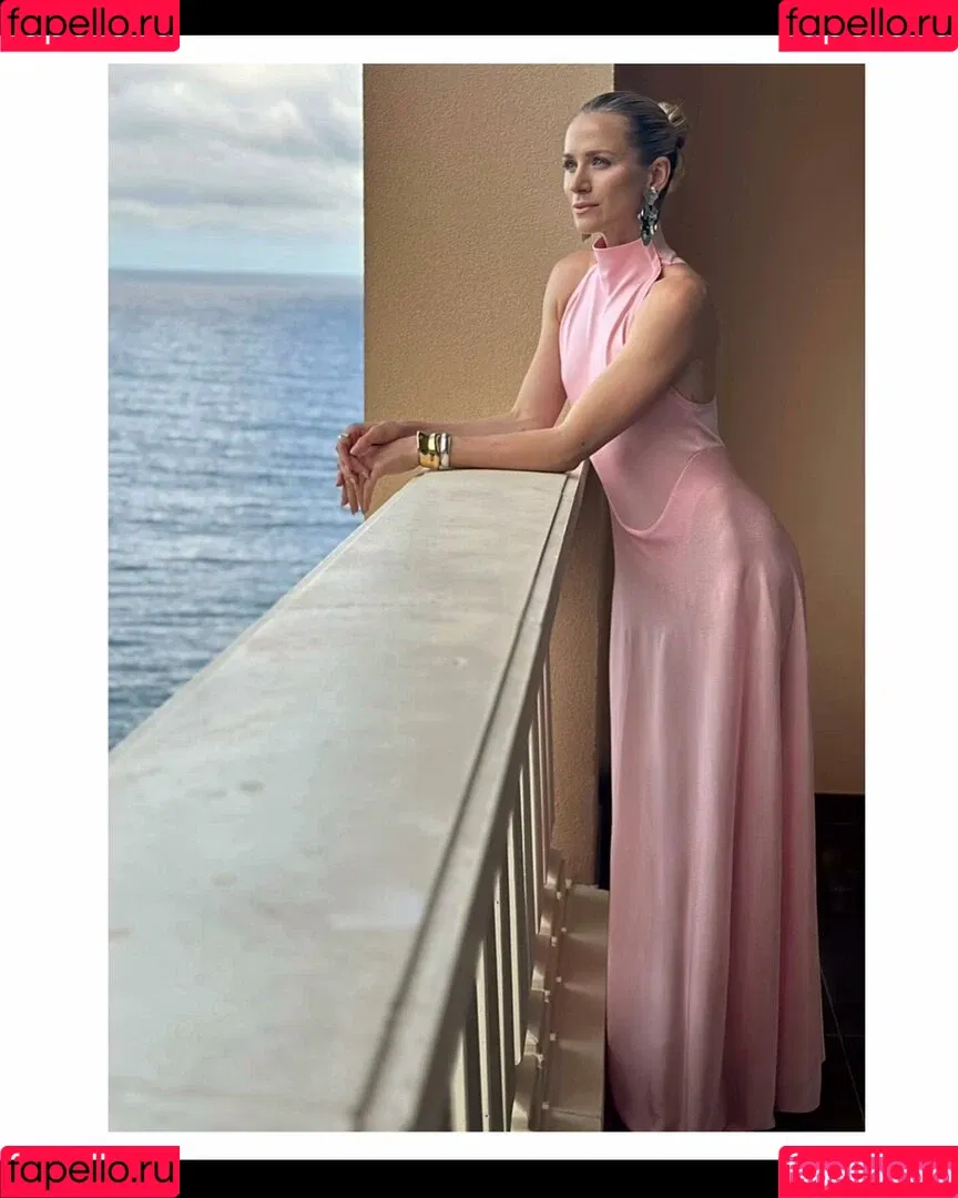 Shantel VanSanten / therealshantel Onlyfans Photo Gallery 