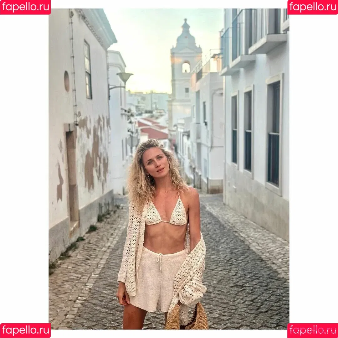 Shantel VanSanten / therealshantel Onlyfans Photo Gallery 