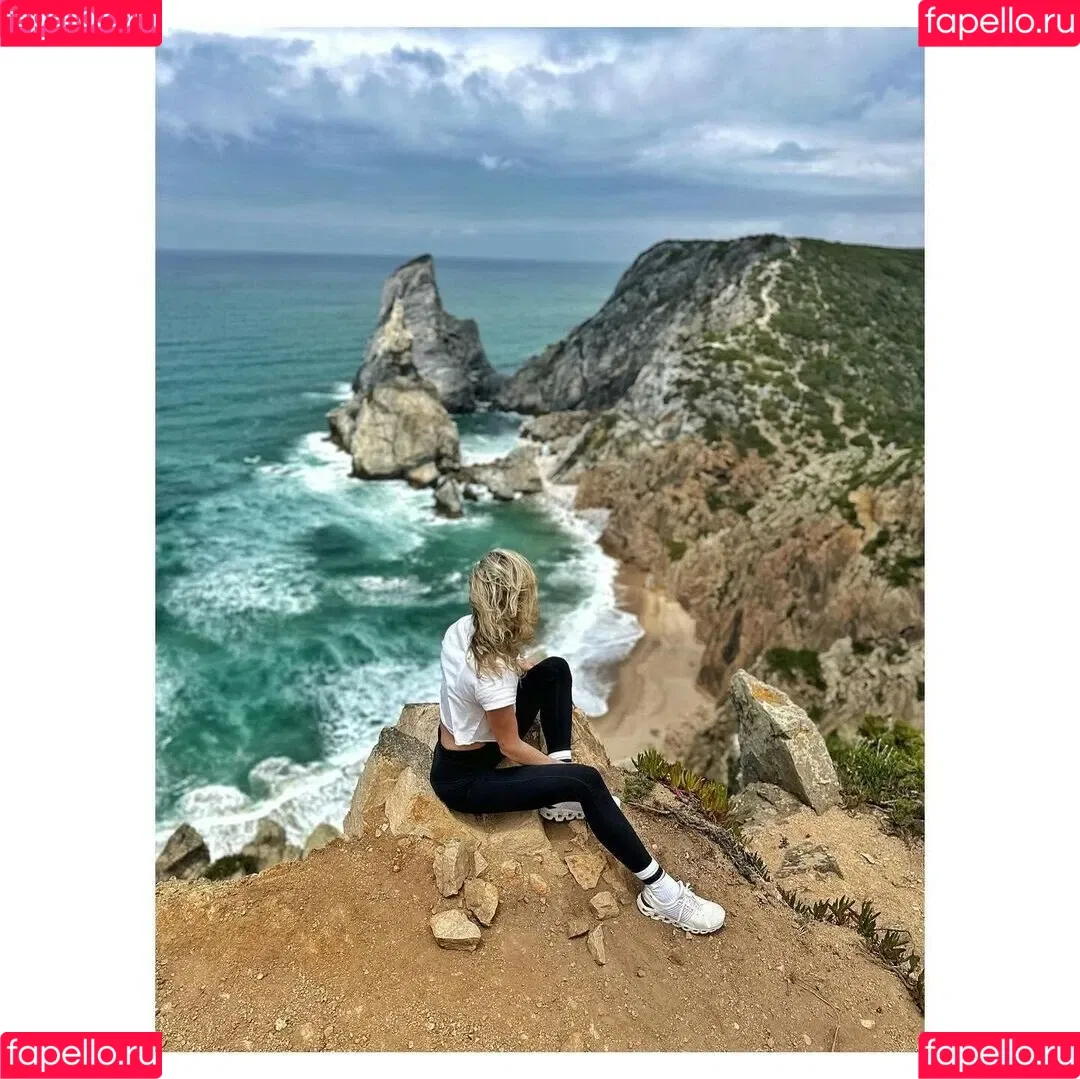 Shantel VanSanten / therealshantel Onlyfans Photo Gallery 