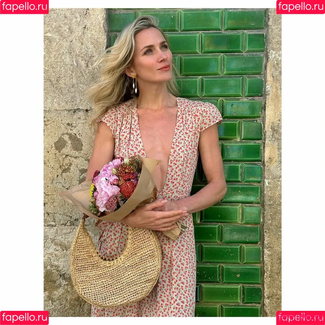Shantel VanSanten / therealshantel Onlyfans Photo Gallery 