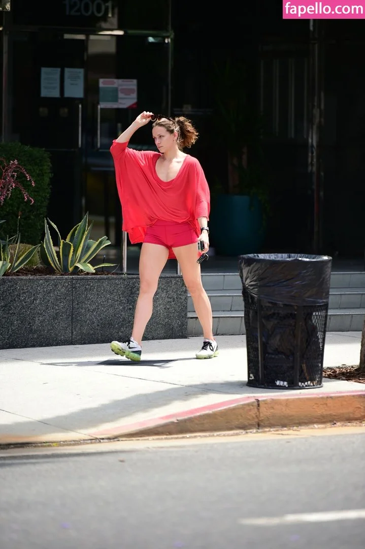 Shantel VanSanten / therealshantel Onlyfans Photo Gallery 