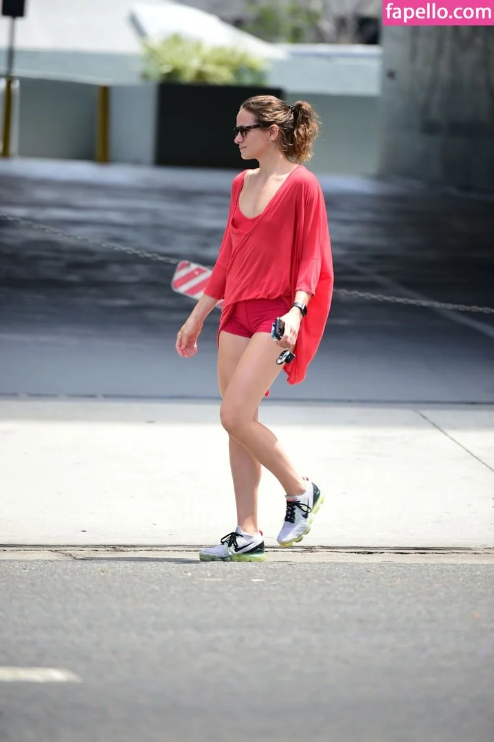 Shantel VanSanten / therealshantel Onlyfans Photo Gallery 