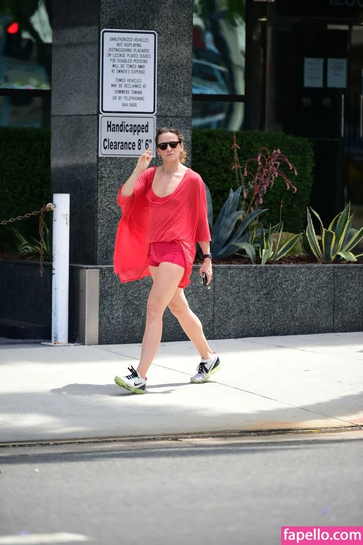 Shantel VanSanten / therealshantel Onlyfans Photo Gallery 