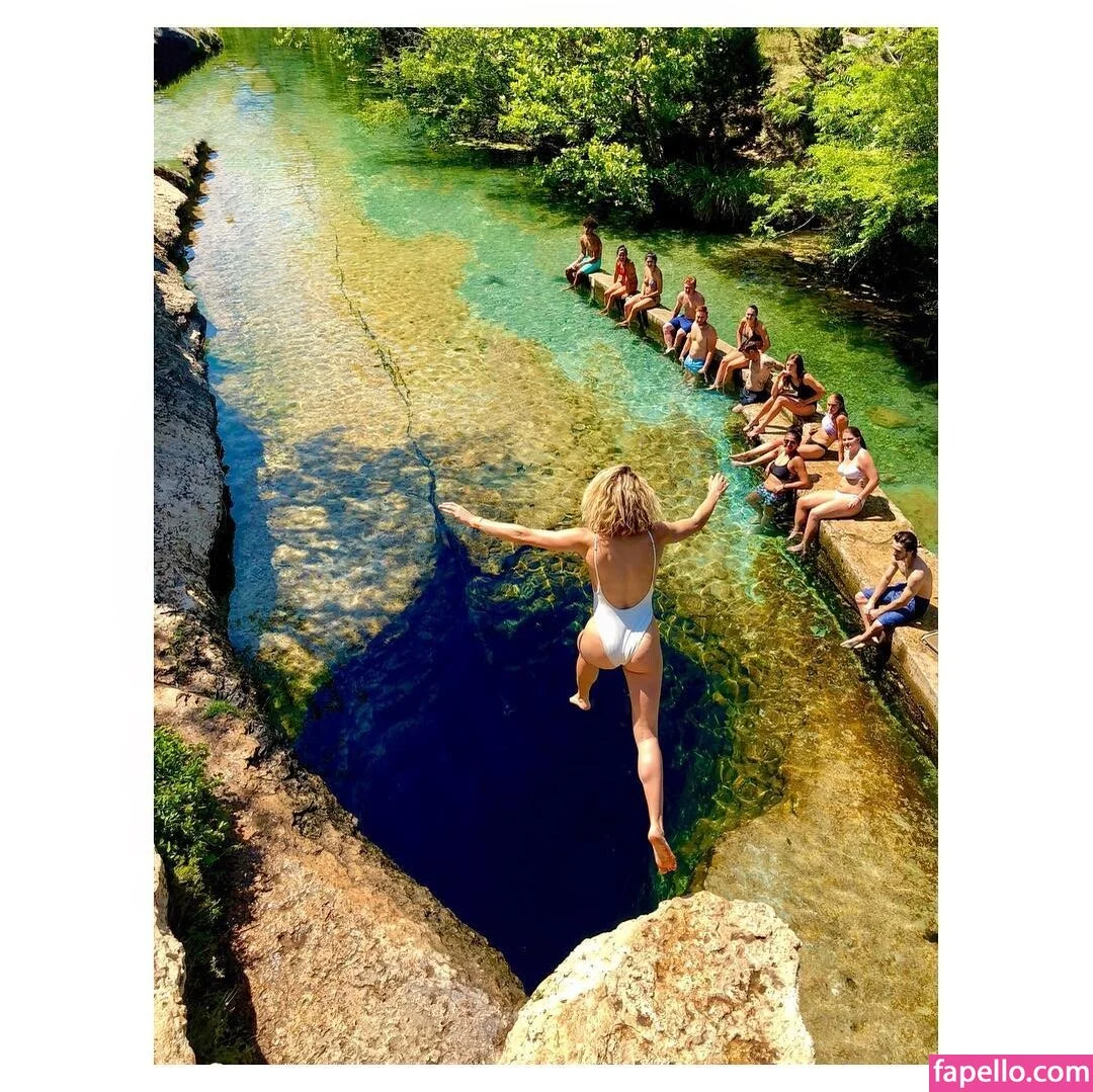 Shantel VanSanten / therealshantel Onlyfans Photo Gallery 