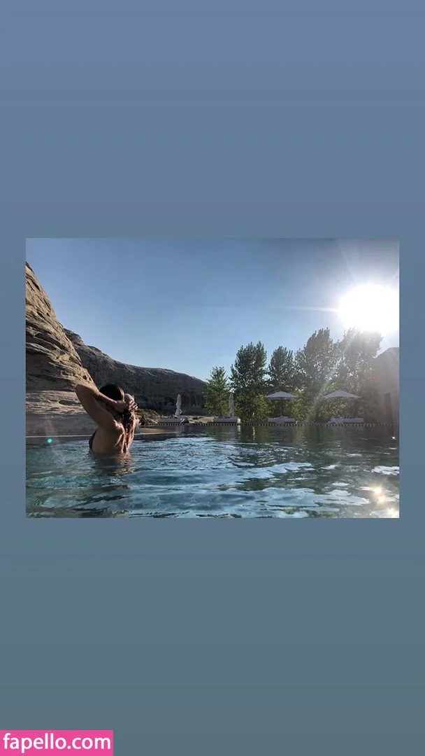 Shantel VanSanten / therealshantel Onlyfans Photo Gallery 