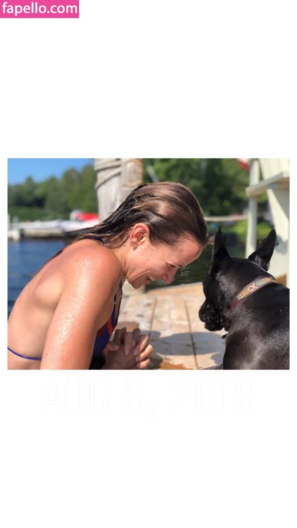 Shantel VanSanten / therealshantel Onlyfans Photo Gallery 