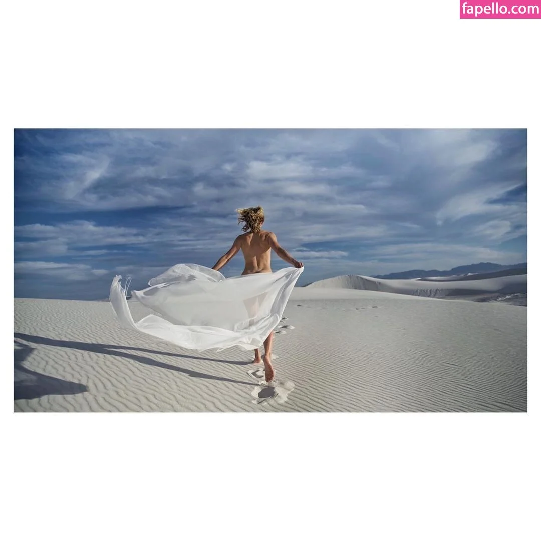 Shantel VanSanten / therealshantel Onlyfans Photo Gallery 