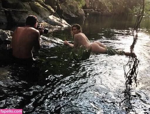 Shantel VanSanten / therealshantel Onlyfans Photo Gallery 