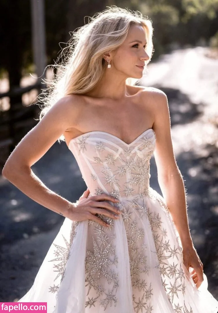 Shantel VanSanten / therealshantel Onlyfans Photo Gallery 