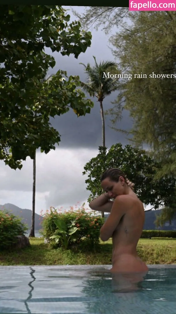 Shantel VanSanten / therealshantel Onlyfans Photo Gallery 