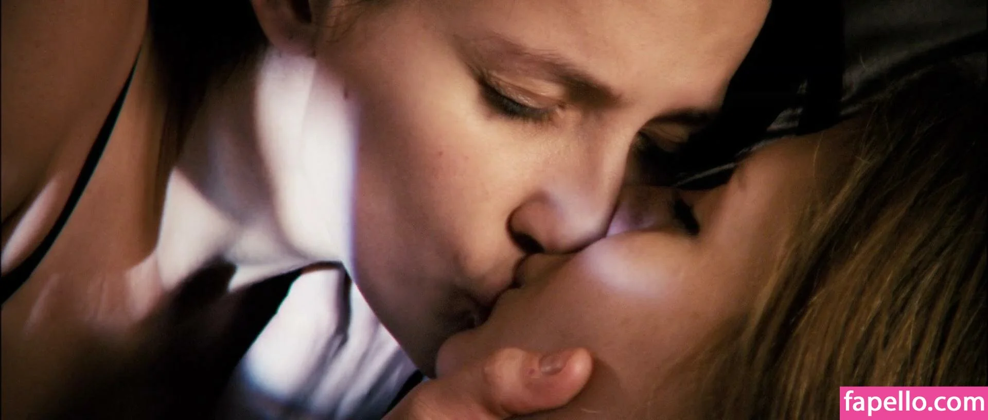 Shantel VanSanten / therealshantel Onlyfans Photo Gallery 