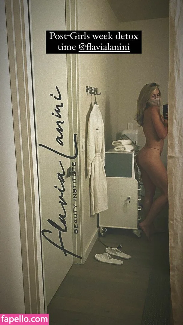 Shantel VanSanten / therealshantel Onlyfans Photo Gallery 