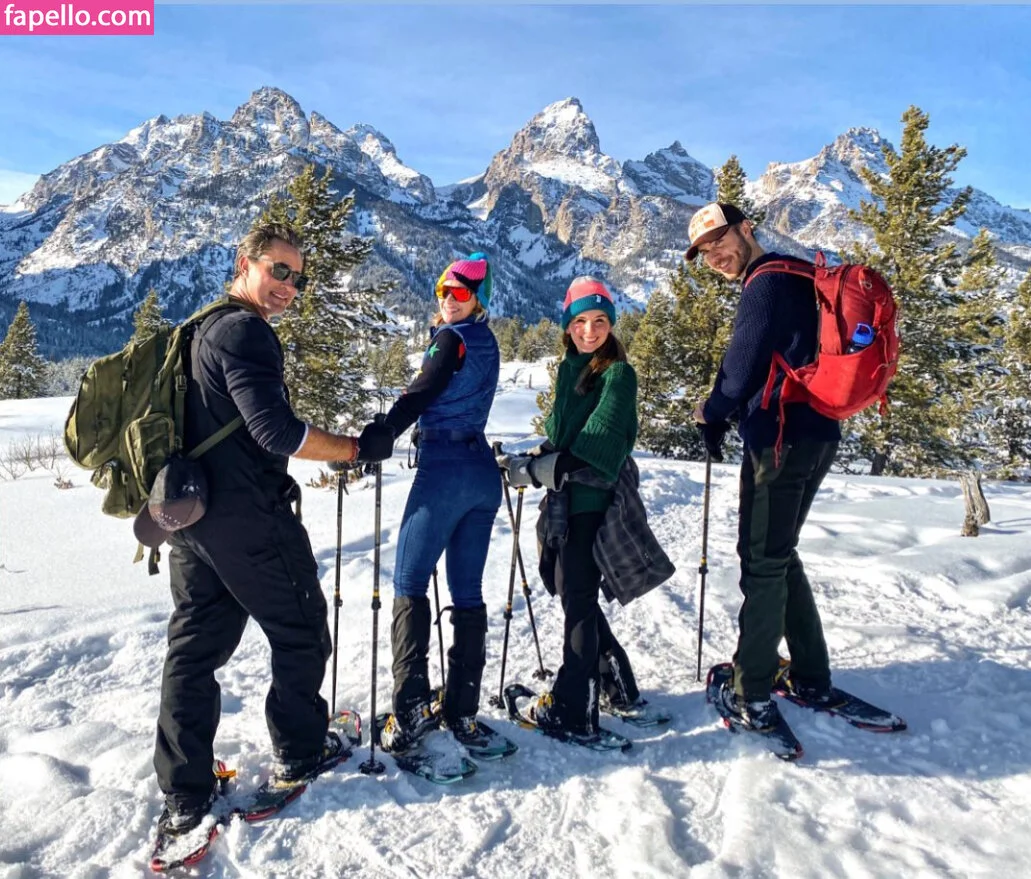 Shantel VanSanten / therealshantel Onlyfans Photo Gallery 