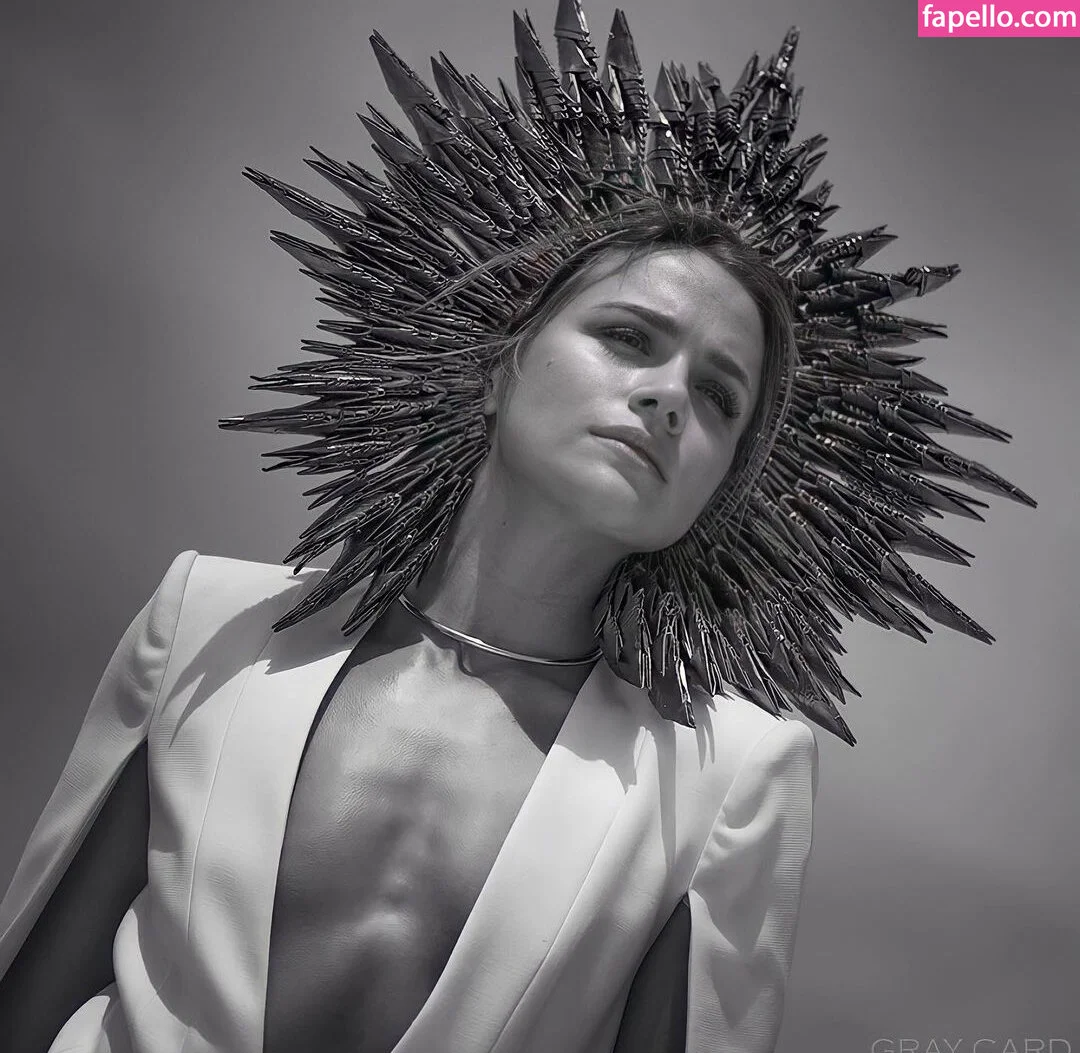 Shantel VanSanten / therealshantel Onlyfans Photo Gallery 