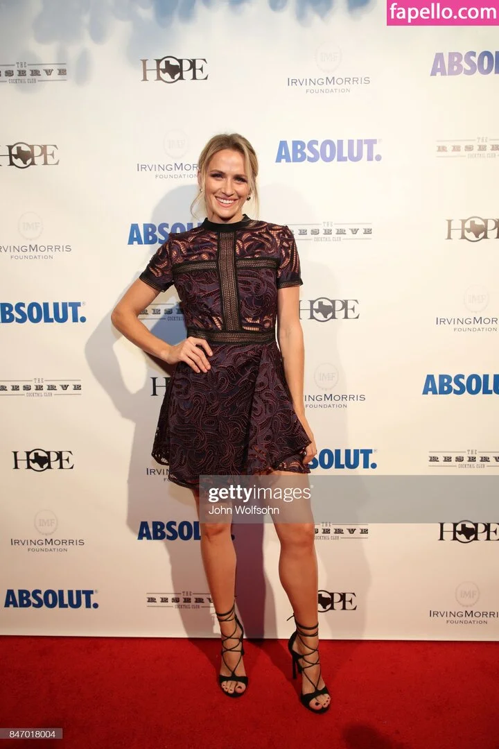 Shantel VanSanten / therealshantel Onlyfans Photo Gallery 