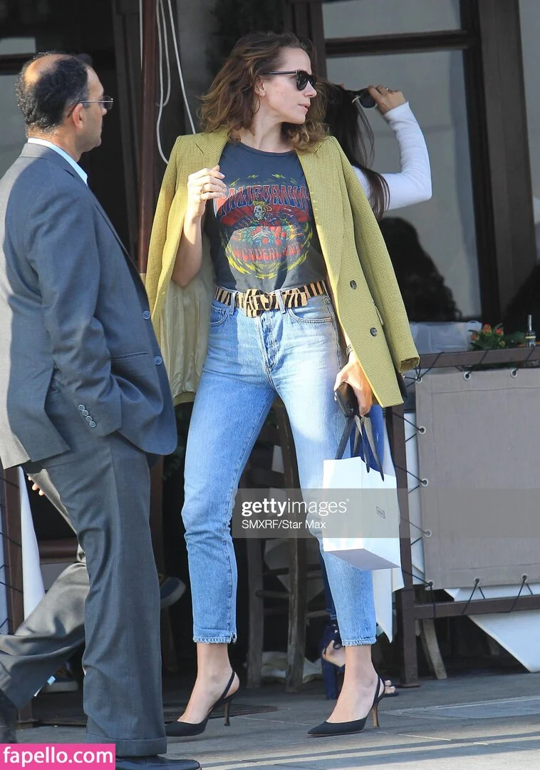 Shantel VanSanten / therealshantel Onlyfans Photo Gallery 