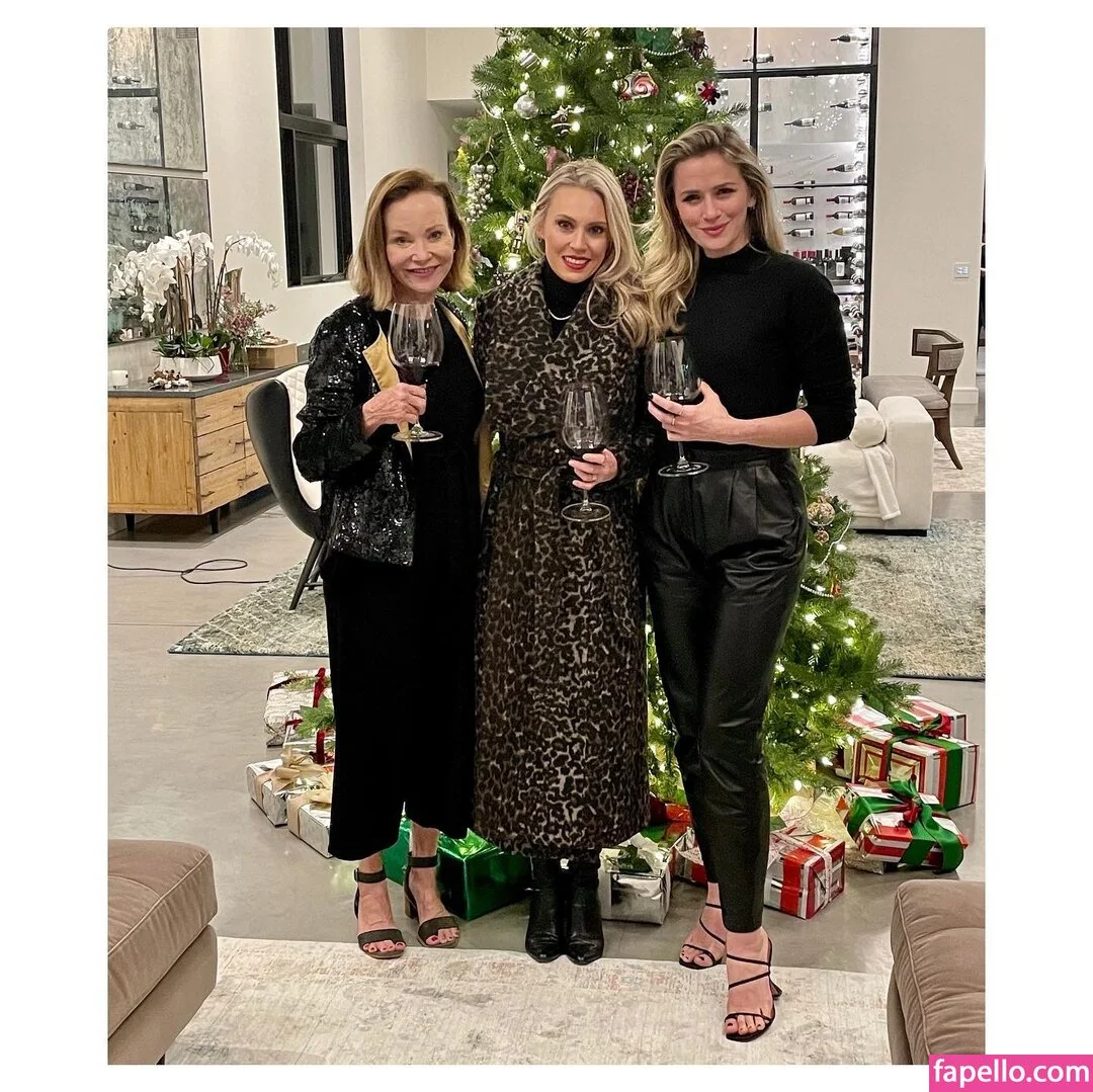 Shantel VanSanten / therealshantel Onlyfans Photo Gallery 