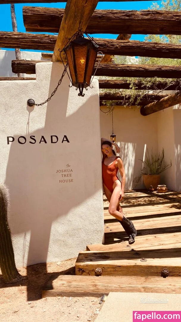 Shantel VanSanten / therealshantel Onlyfans Photo Gallery 