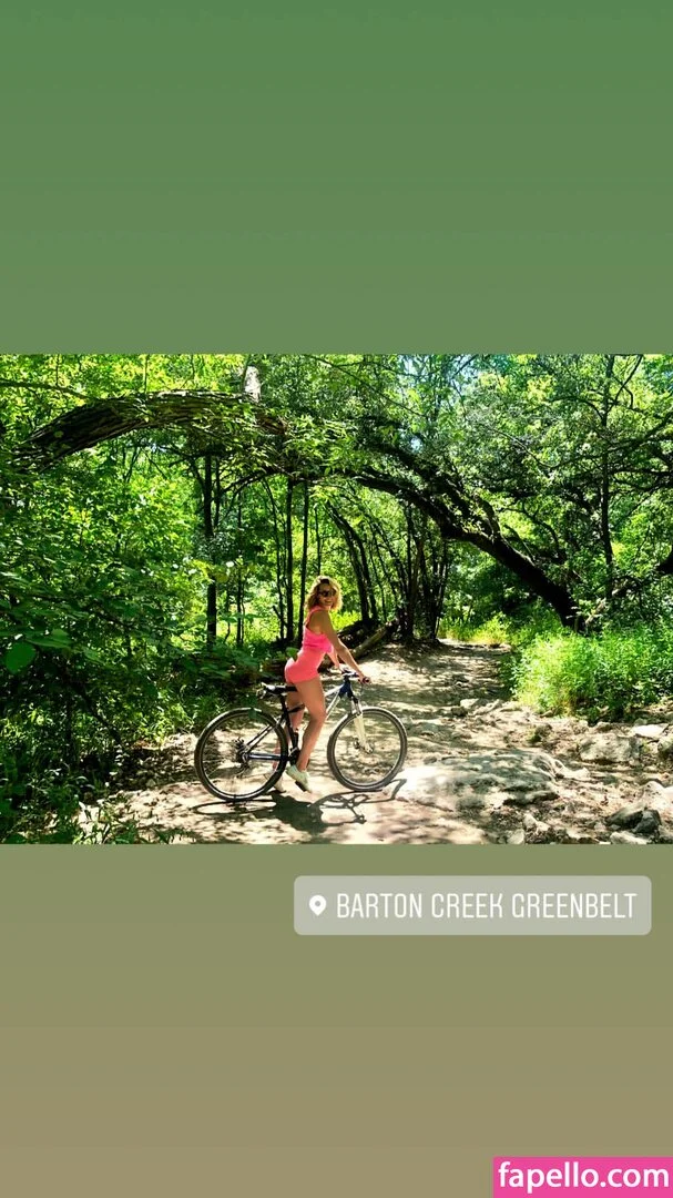 Shantel VanSanten / therealshantel Onlyfans Photo Gallery 