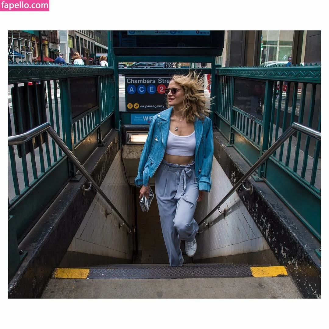 Shantel VanSanten / therealshantel Onlyfans Photo Gallery 