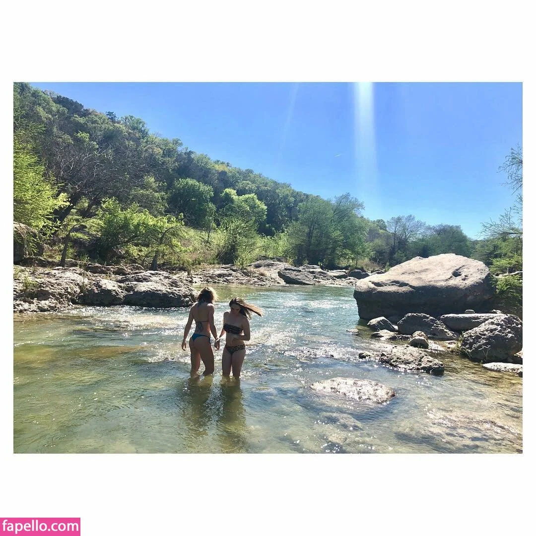 Shantel VanSanten / therealshantel Onlyfans Photo Gallery 