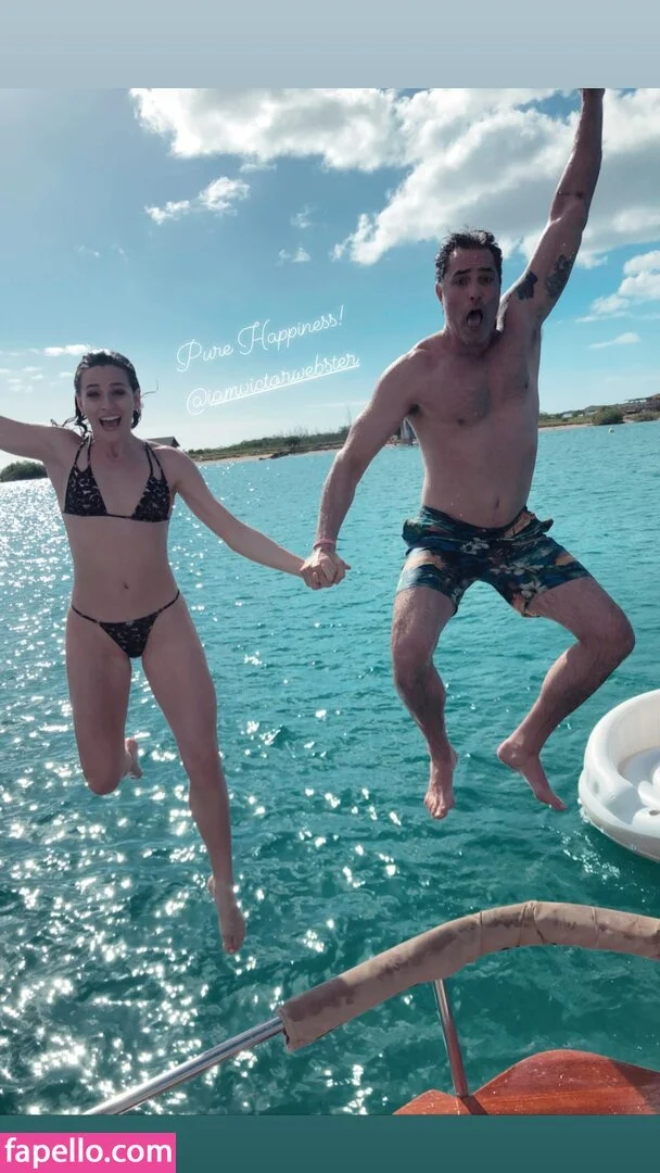 Shantel VanSanten / therealshantel Onlyfans Photo Gallery 