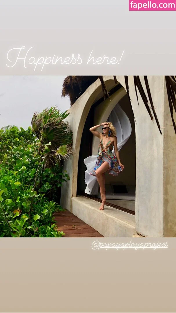 Shantel VanSanten / therealshantel Onlyfans Photo Gallery 