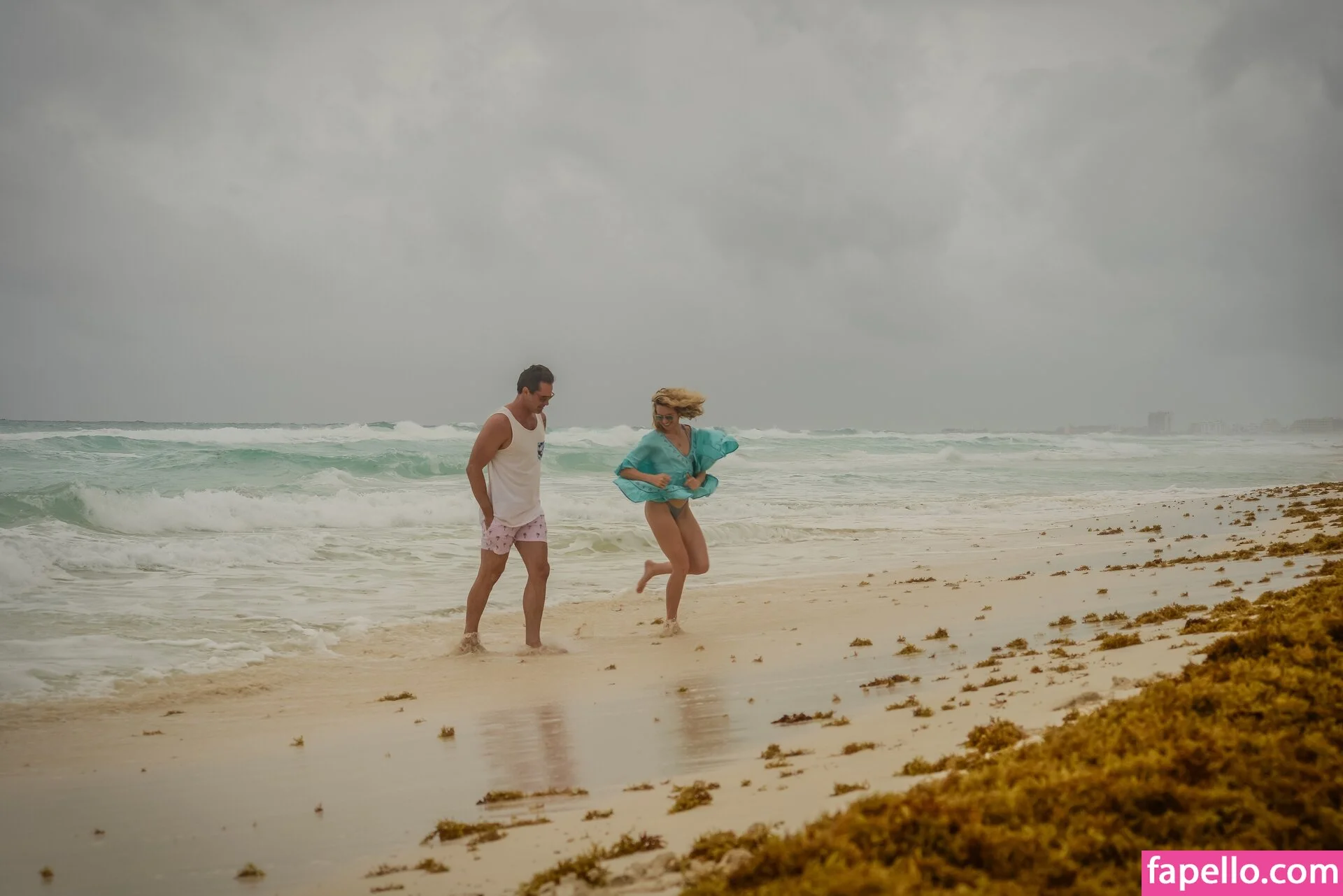 Shantel VanSanten / therealshantel Onlyfans Photo Gallery 