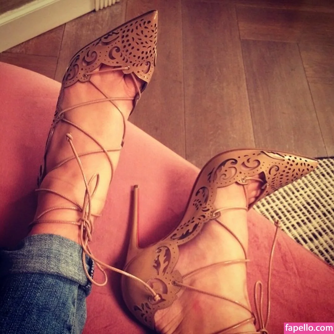 Shantel VanSanten / therealshantel Onlyfans Photo Gallery 