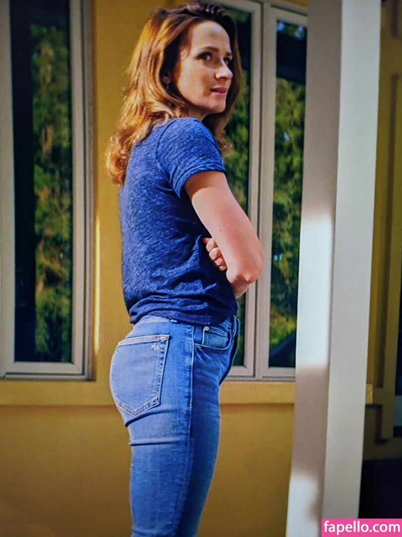 Shantel VanSanten / therealshantel Onlyfans Photo Gallery 