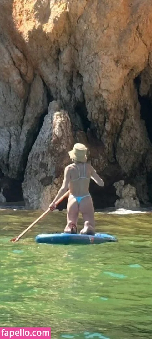 Shantel VanSanten / therealshantel Onlyfans Photo Gallery 