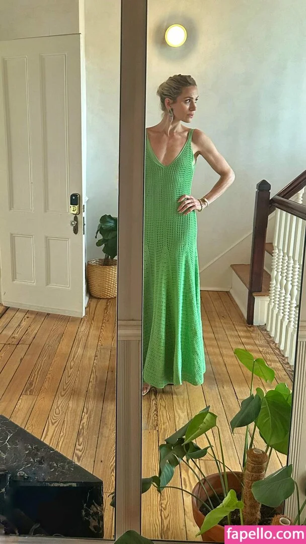 Shantel VanSanten / therealshantel Onlyfans Photo Gallery 