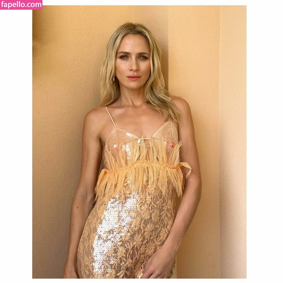 Shantel VanSanten / therealshantel Onlyfans Photo Gallery 