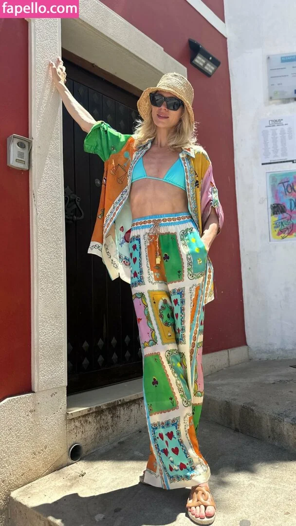 Shantel VanSanten / therealshantel Onlyfans Photo Gallery 