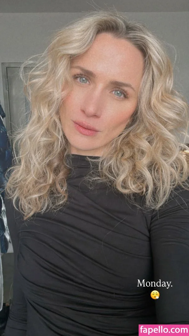 Shantel VanSanten / therealshantel Onlyfans Photo Gallery 